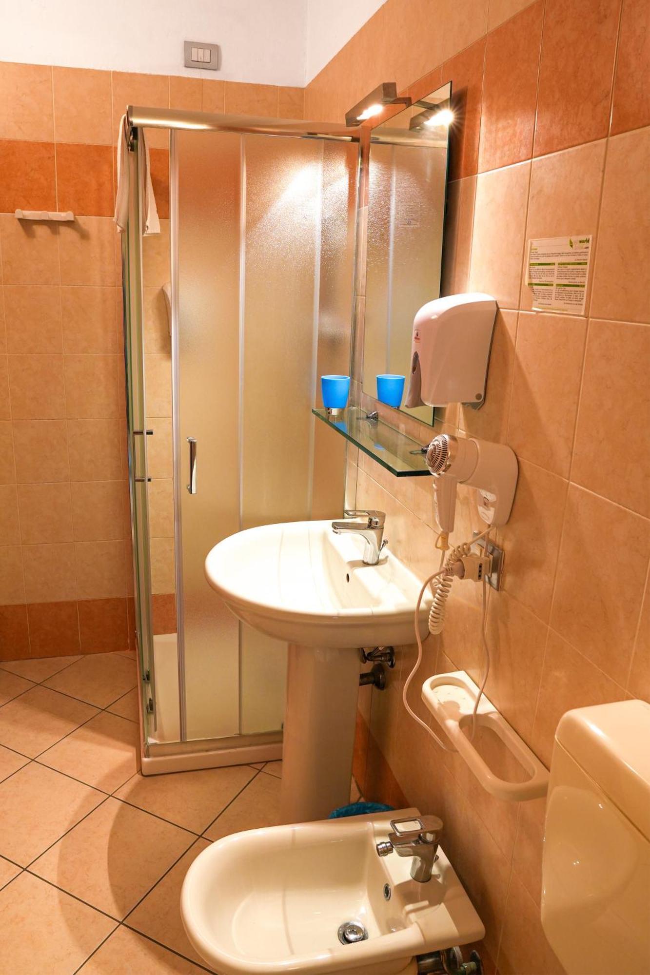 פררה Smart Hotel מראה חיצוני תמונה