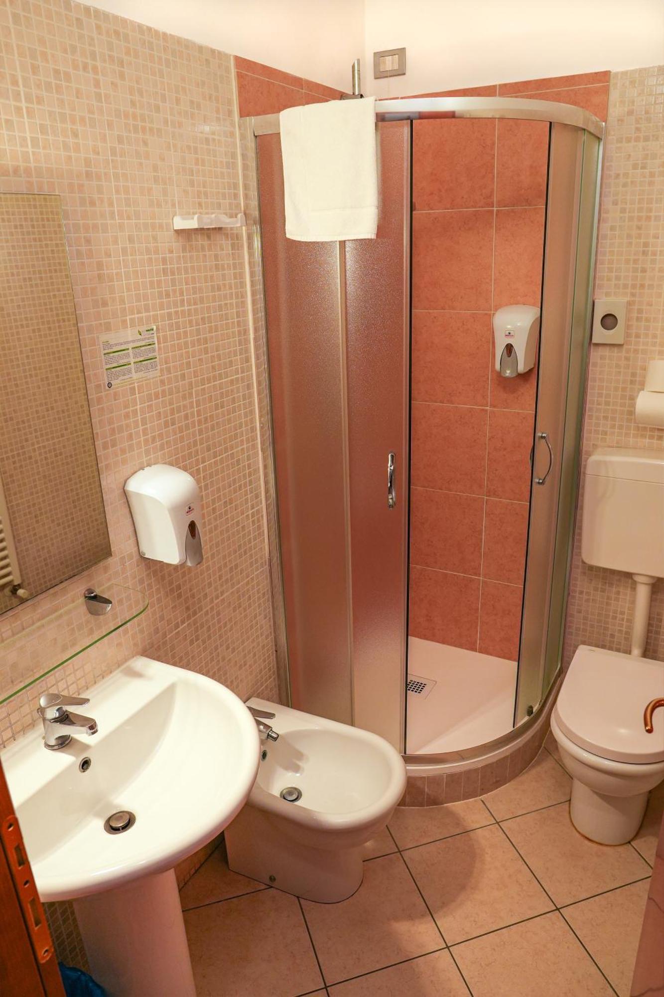 פררה Smart Hotel מראה חיצוני תמונה