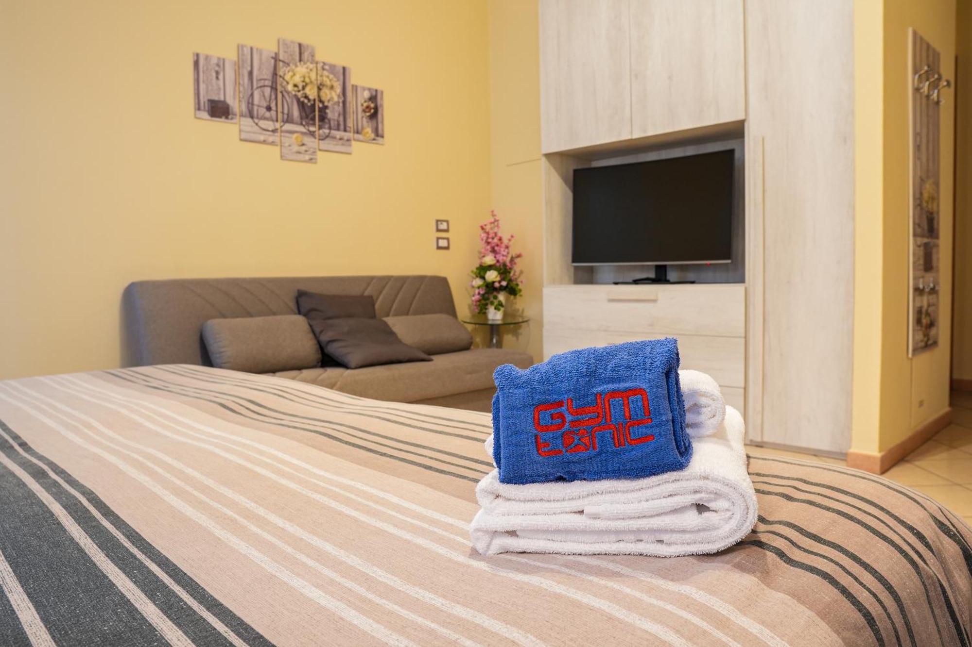 פררה Smart Hotel מראה חיצוני תמונה
